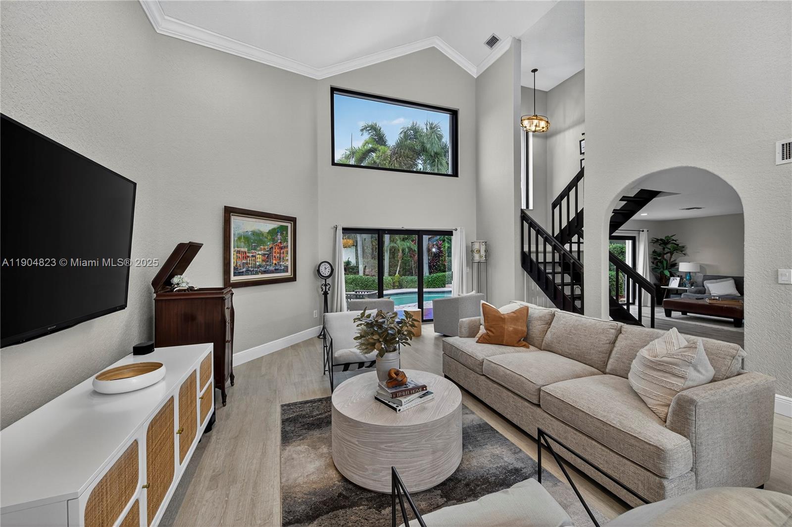 La Joya - Residential