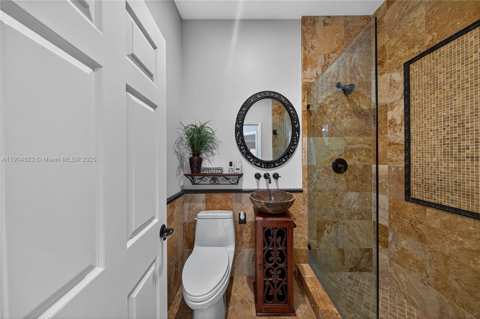 La Joya - Residential