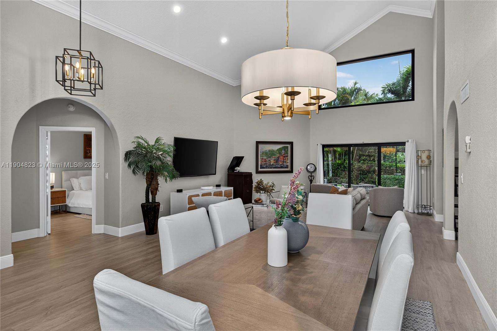 La Joya - Residential