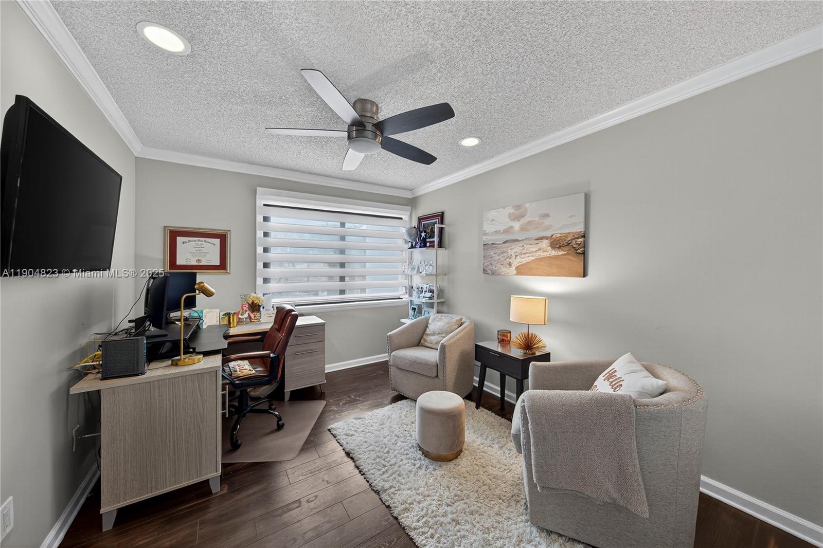 La Joya - Residential