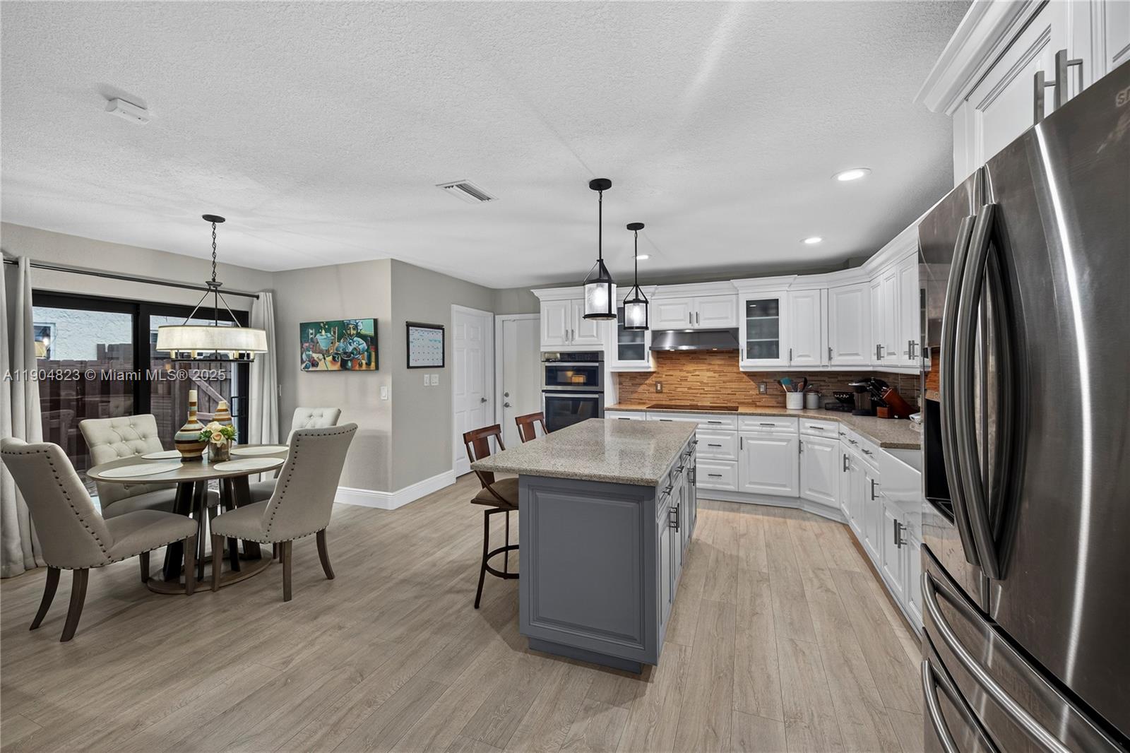 La Joya - Residential