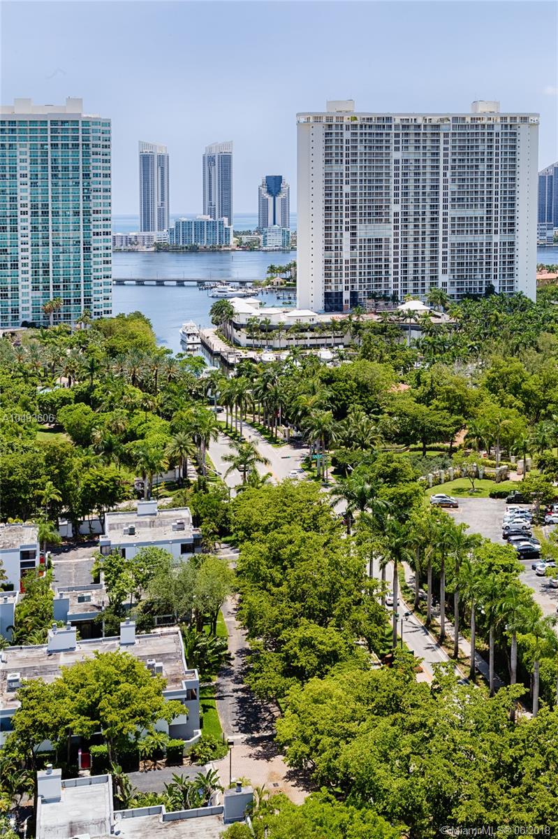 ADMIRALS PORT CONDO - Residential