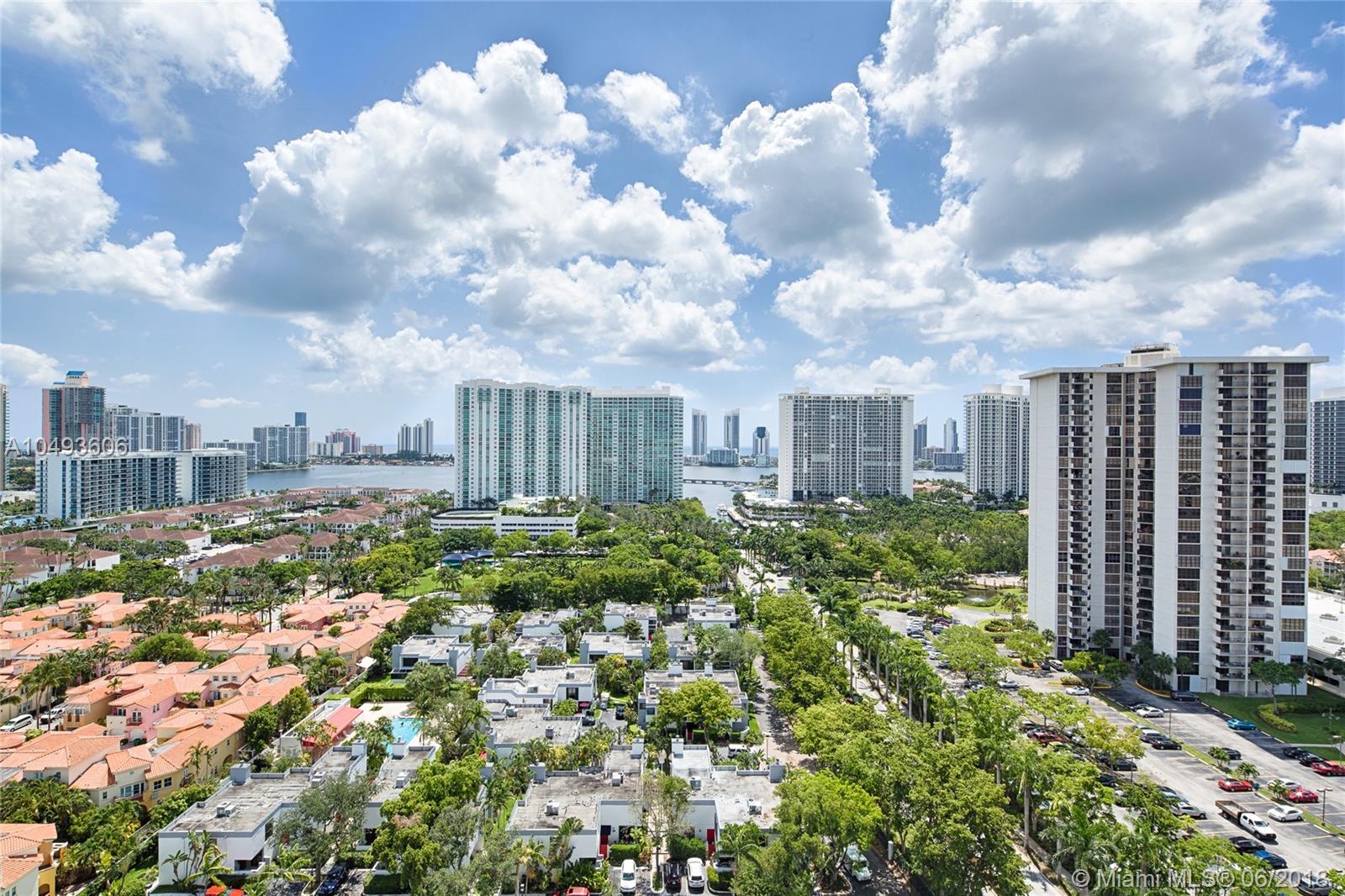 ADMIRALS PORT CONDO - Residential