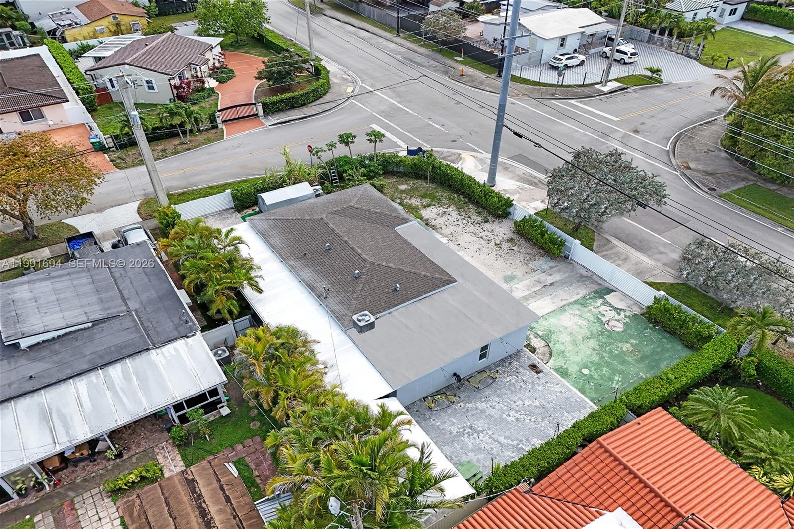 TAMIAMI ACRES PLAN 1 - Residential