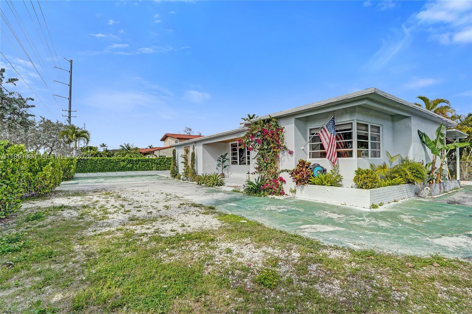 TAMIAMI ACRES PLAN 1 - Residential