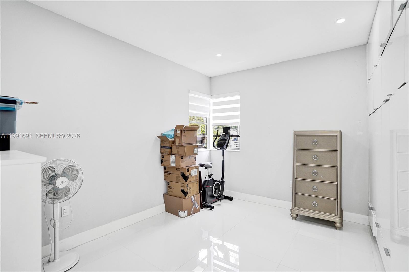 TAMIAMI ACRES PLAN 1 - Residential