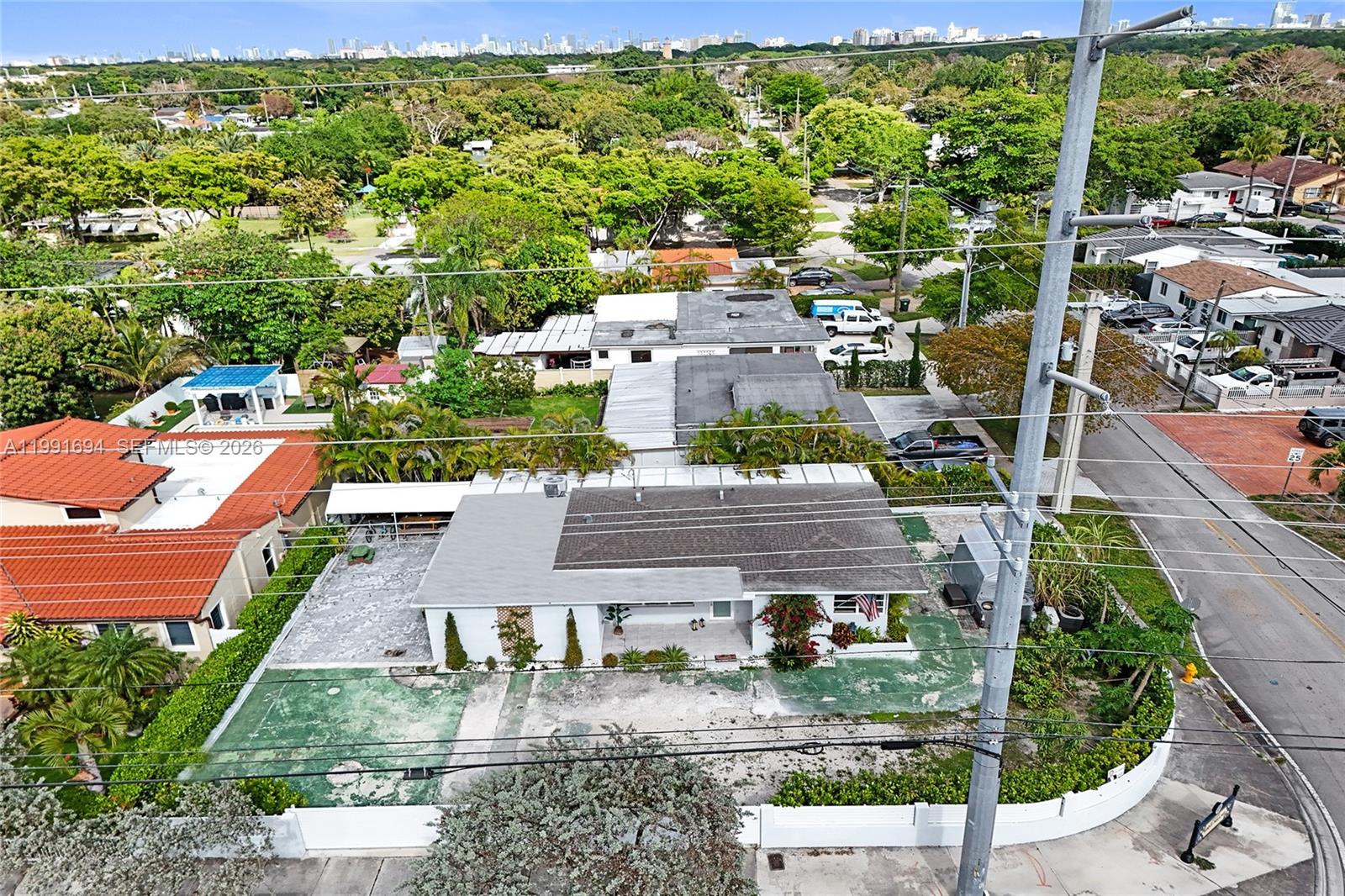 TAMIAMI ACRES PLAN 1 - Residential