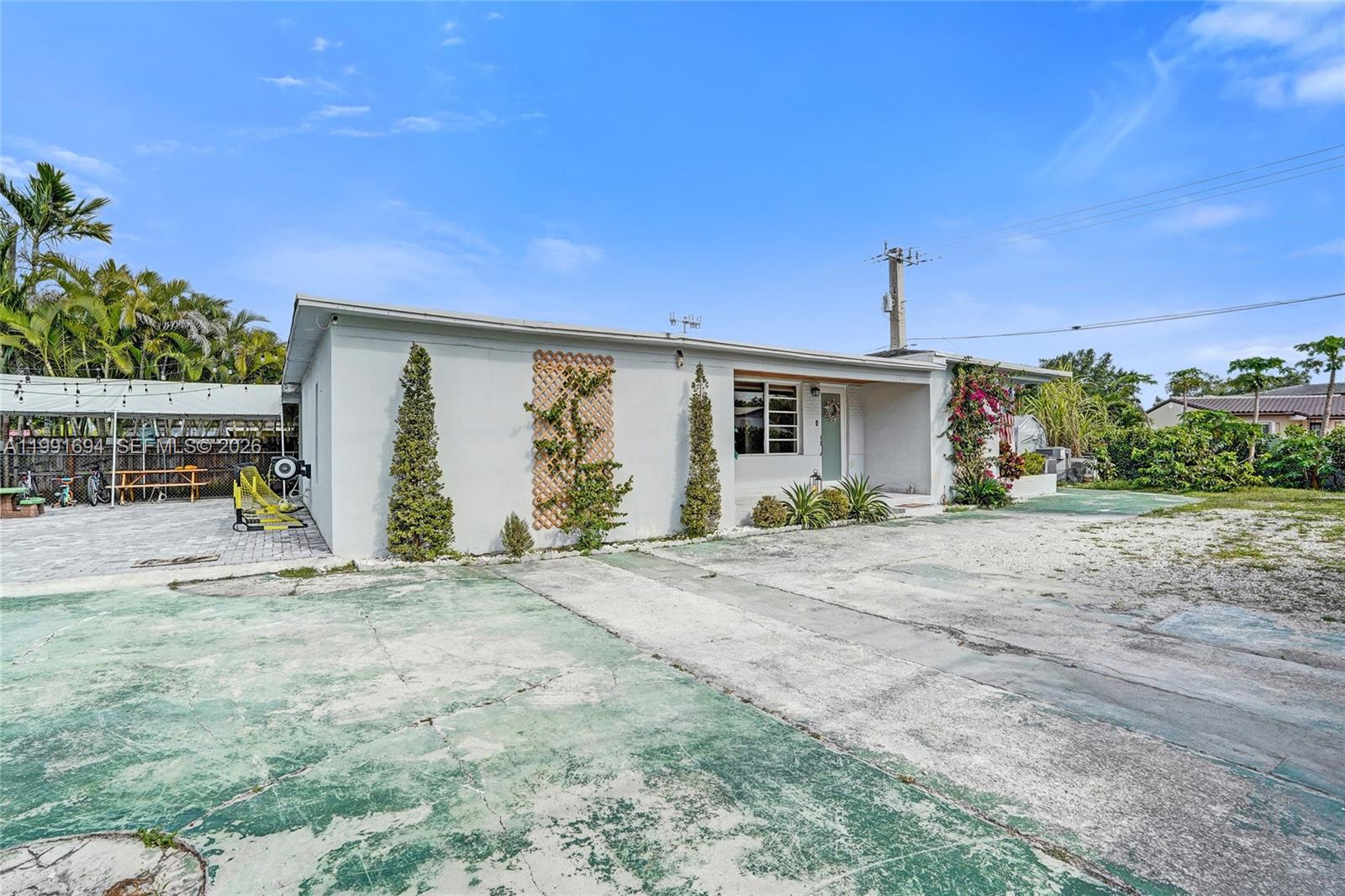 TAMIAMI ACRES PLAN 1 - Residential