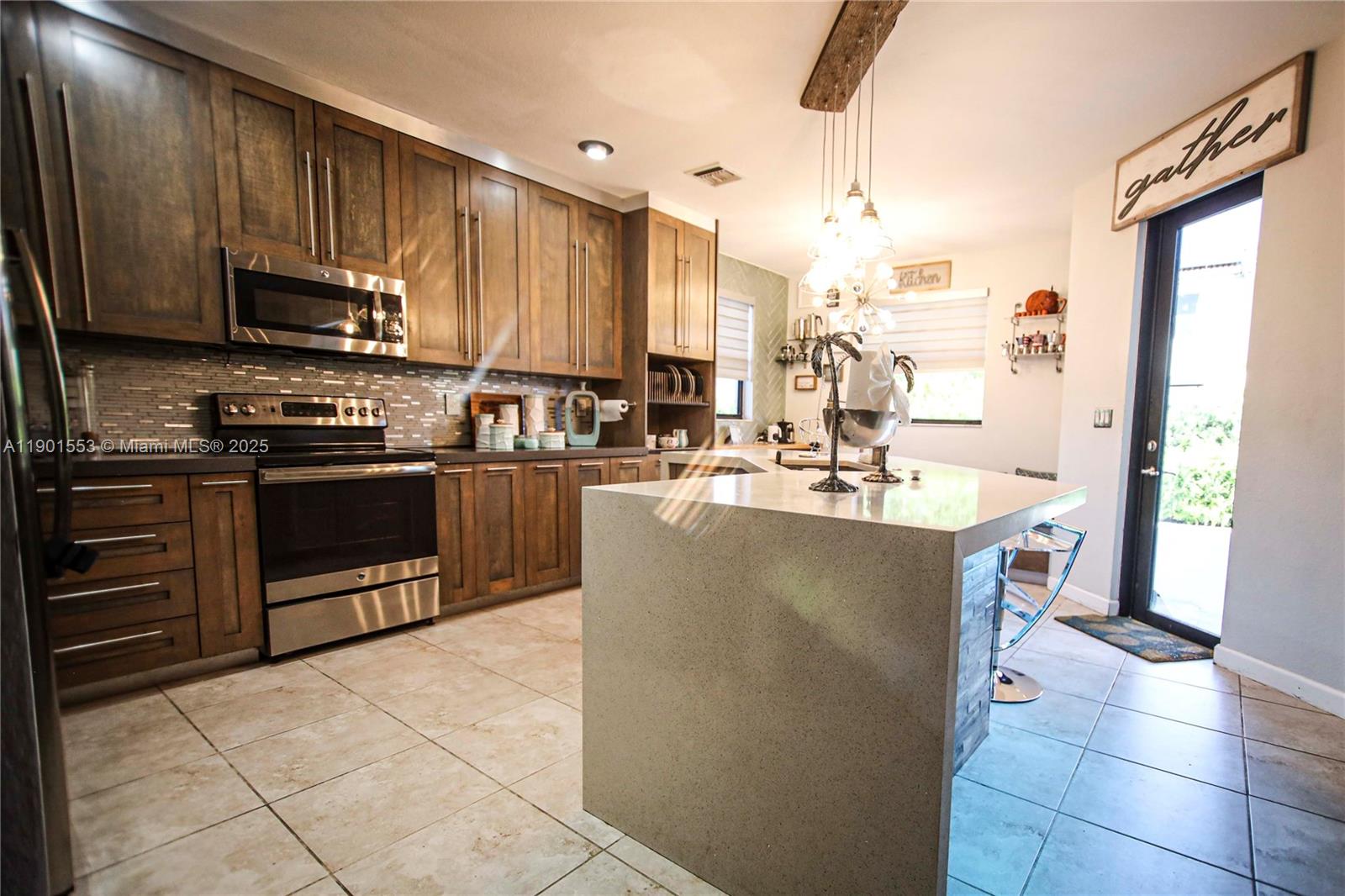 SILVER PALM WEST - Residential