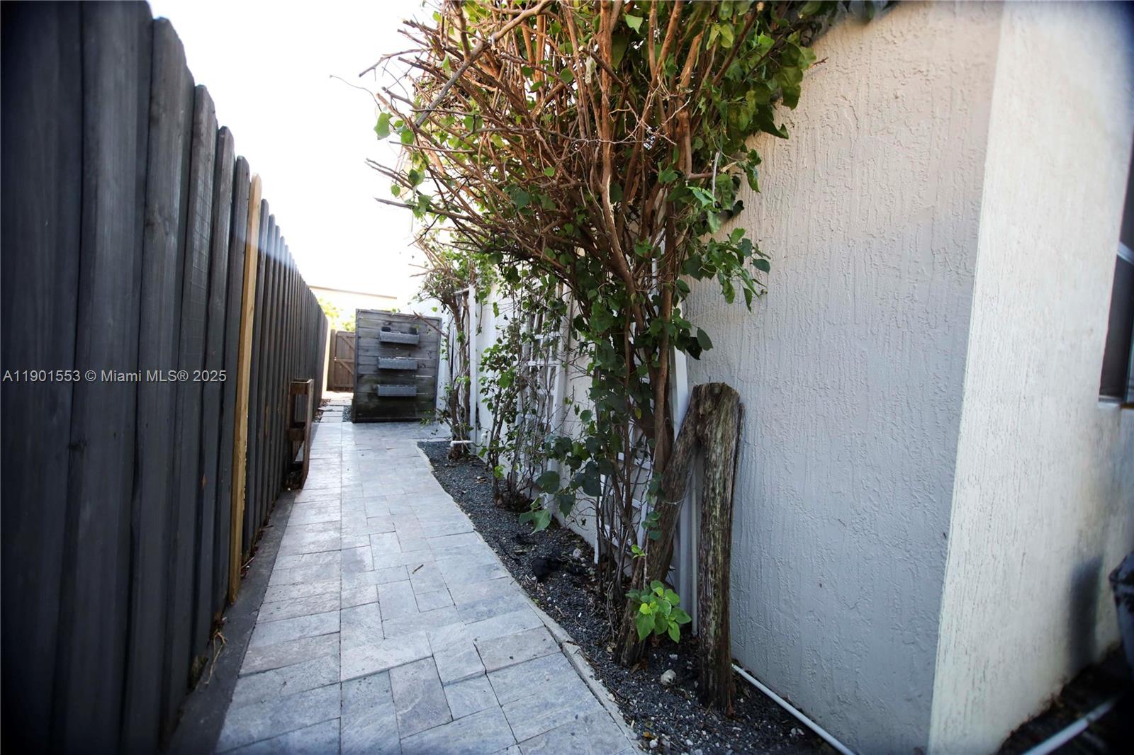 SILVER PALM WEST - Residential