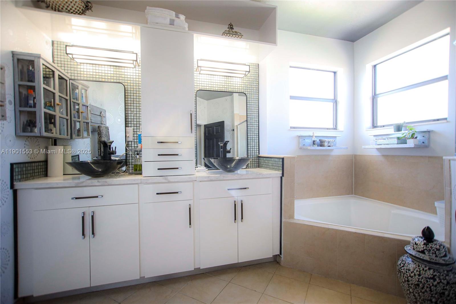 SILVER PALM WEST - Residential