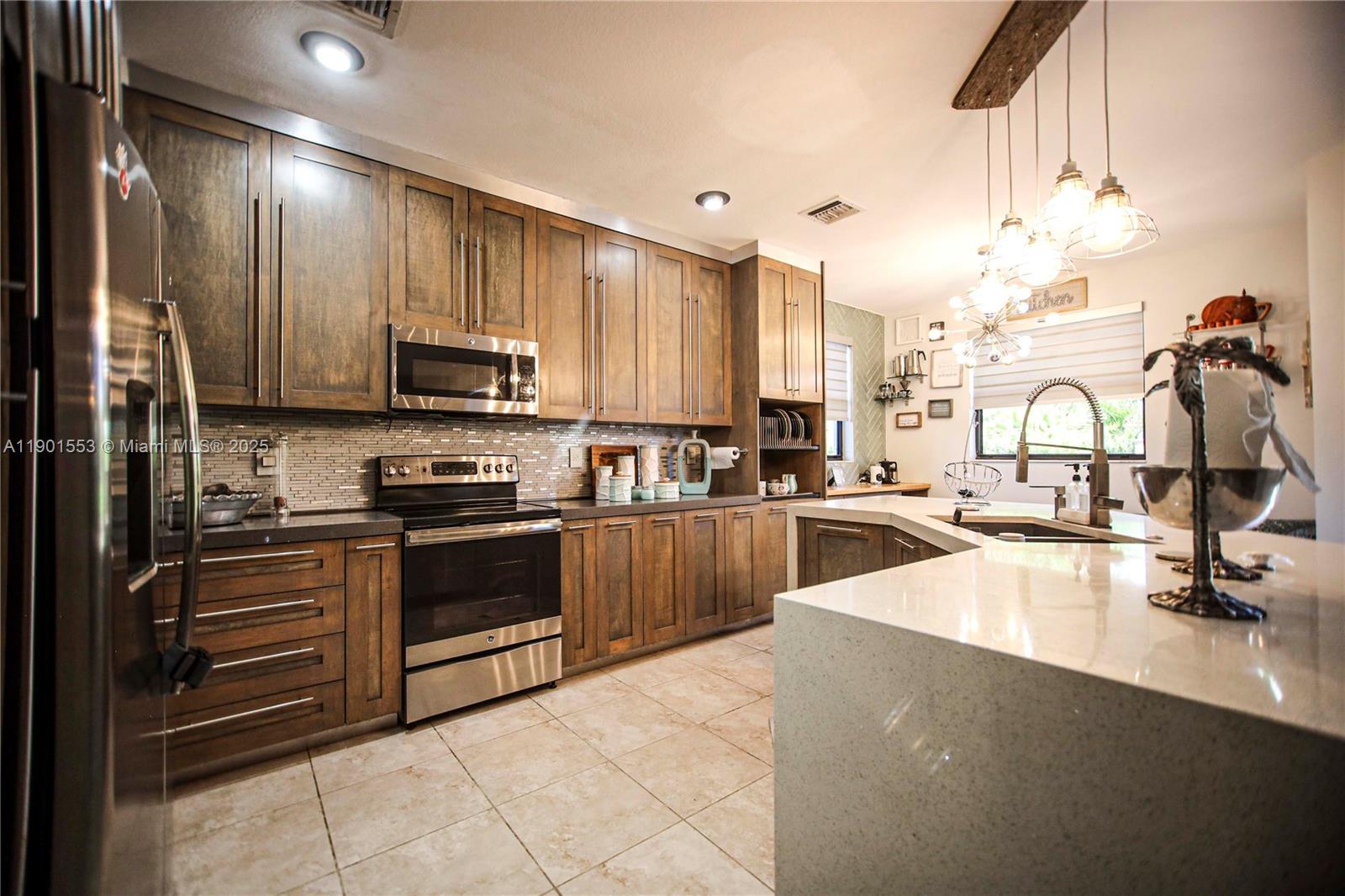SILVER PALM WEST - Residential