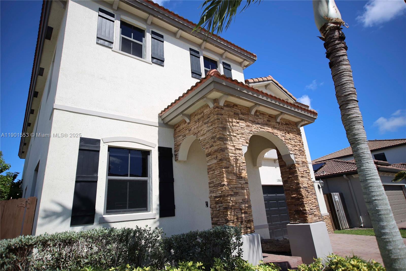 SILVER PALM WEST - Residential