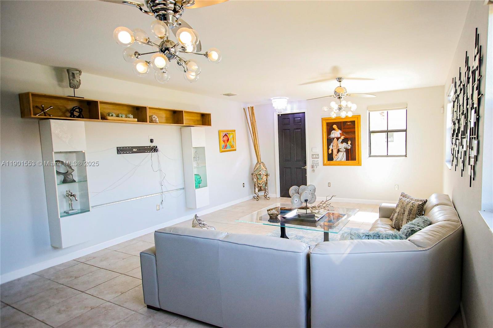 SILVER PALM WEST - Residential