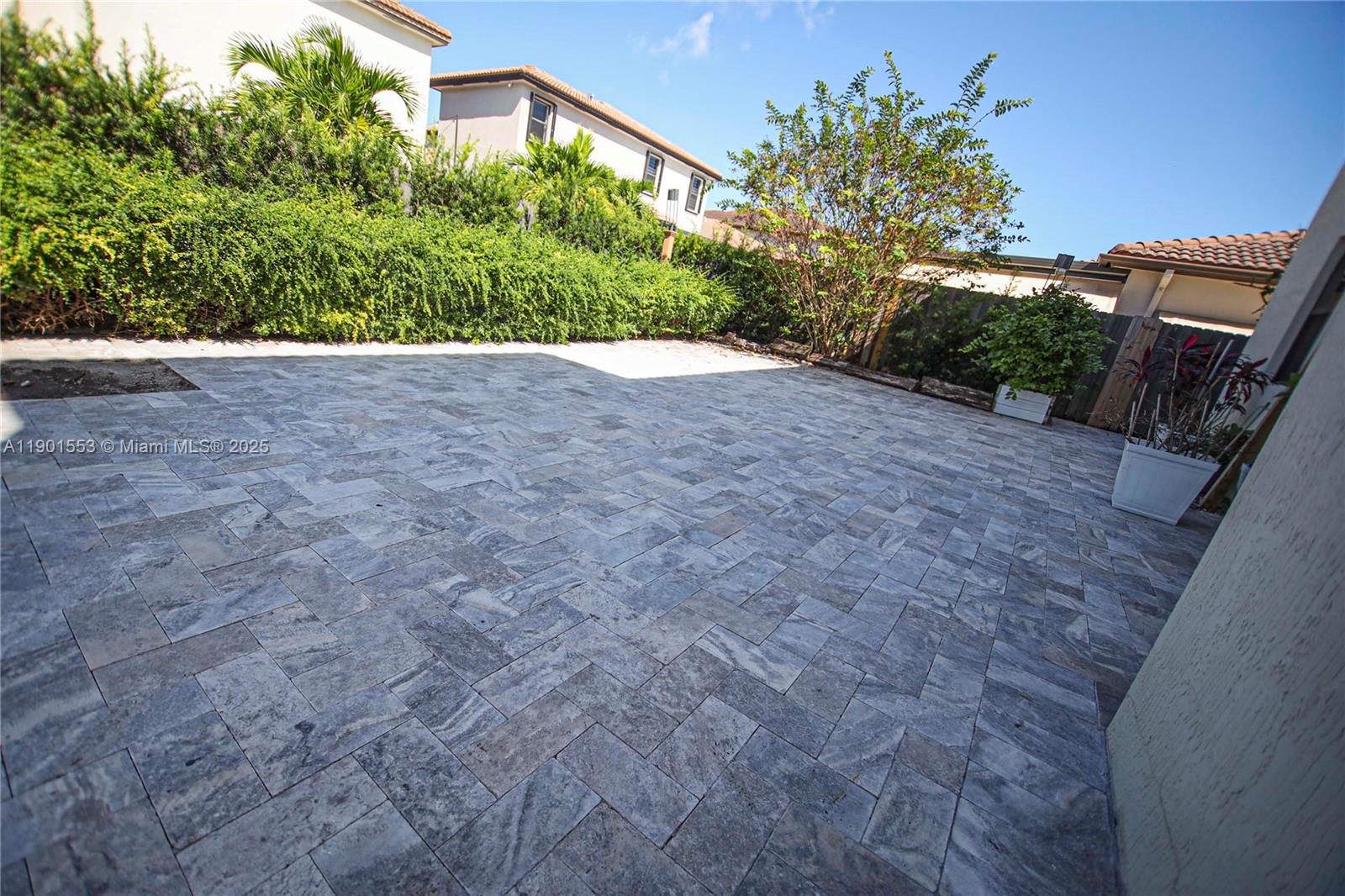 SILVER PALM WEST - Residential