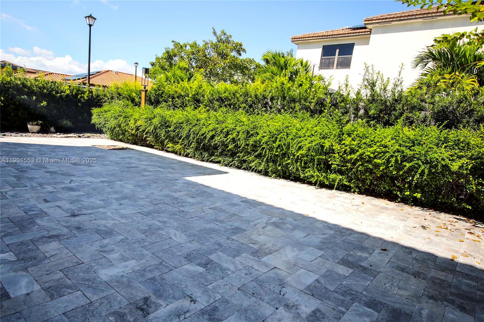 SILVER PALM WEST - Residential