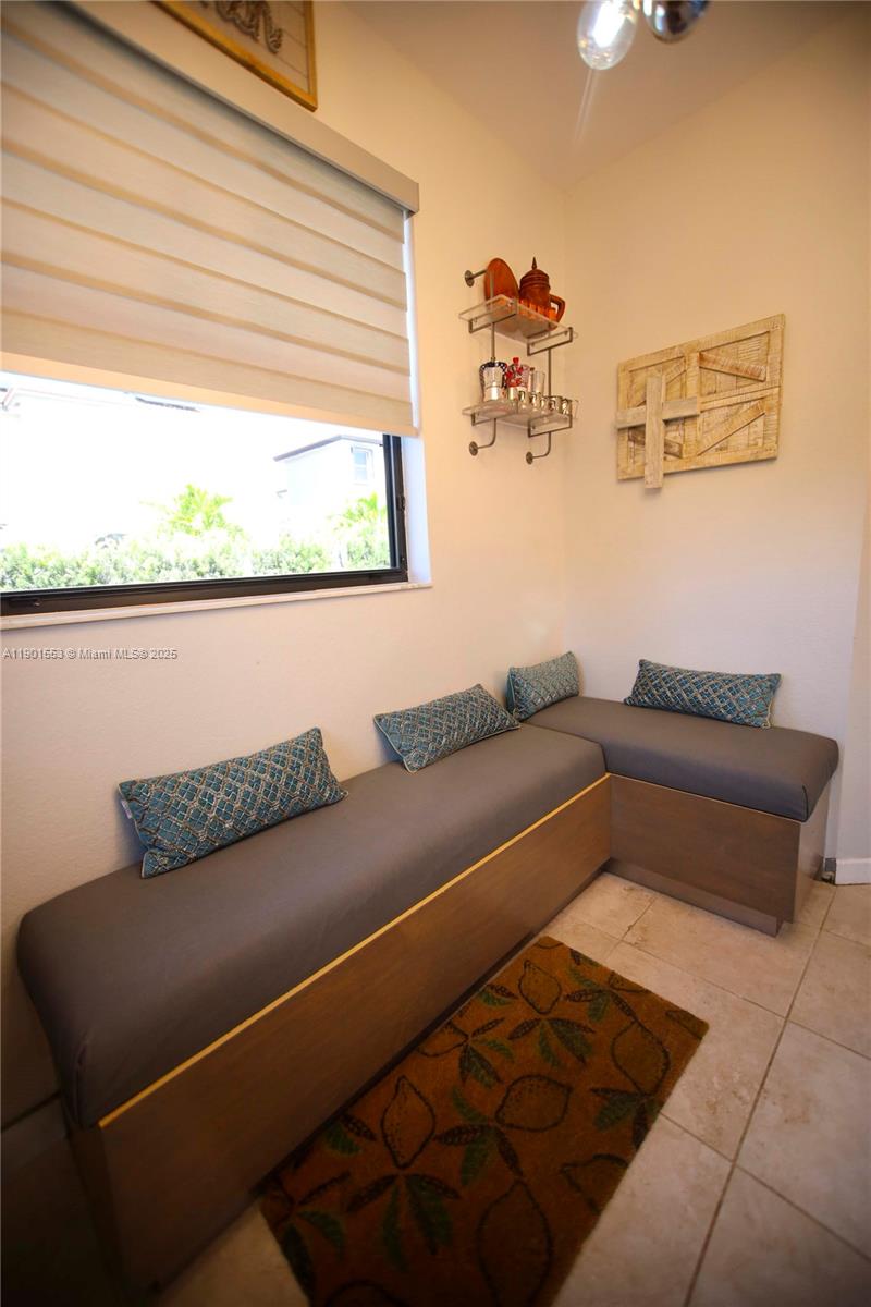 SILVER PALM WEST - Residential