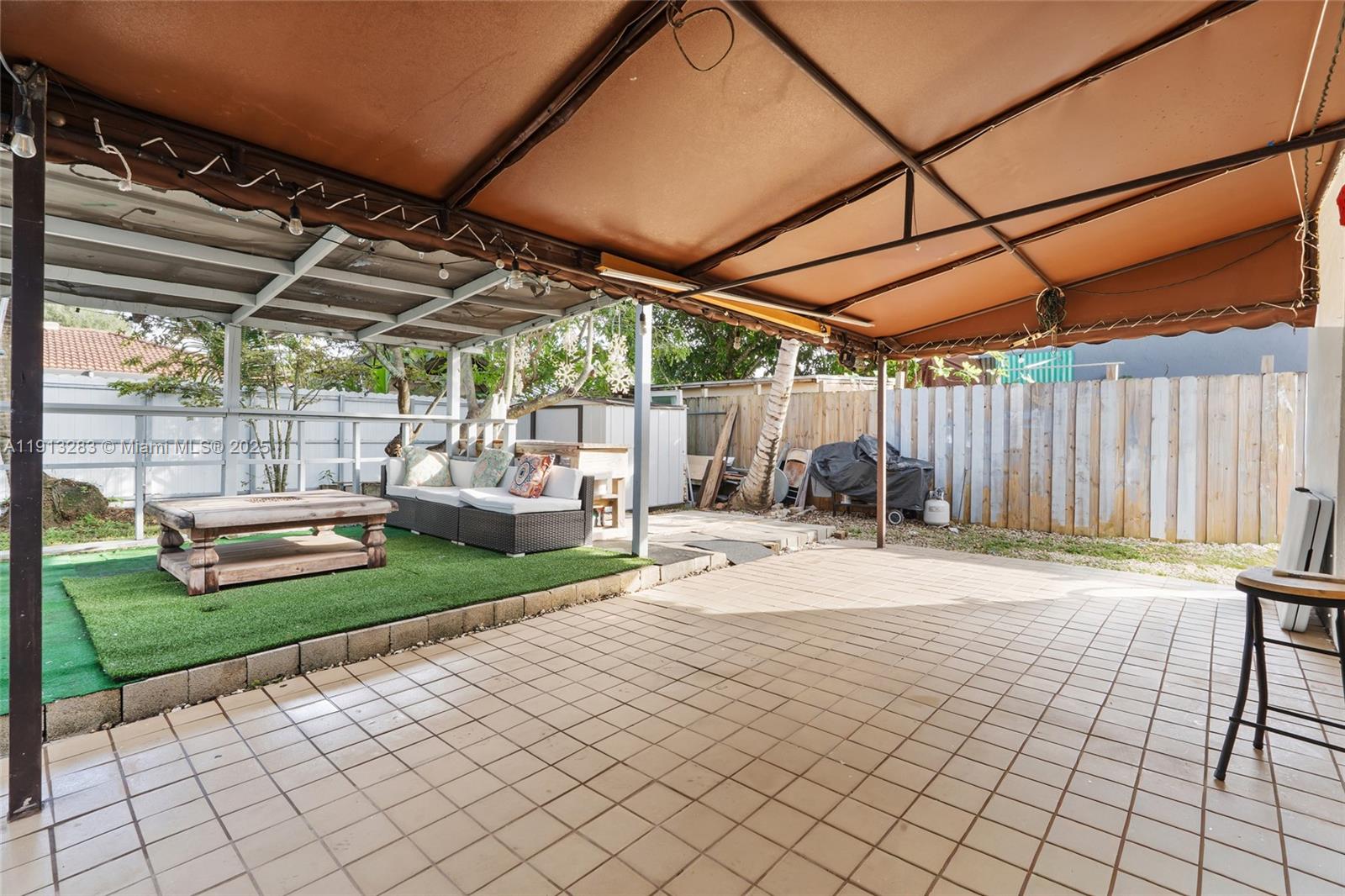 HAINLIN MILL ESTATES SEC - Residential