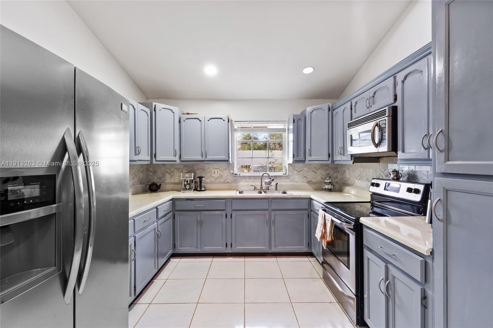 HAINLIN MILL ESTATES SEC - Residential