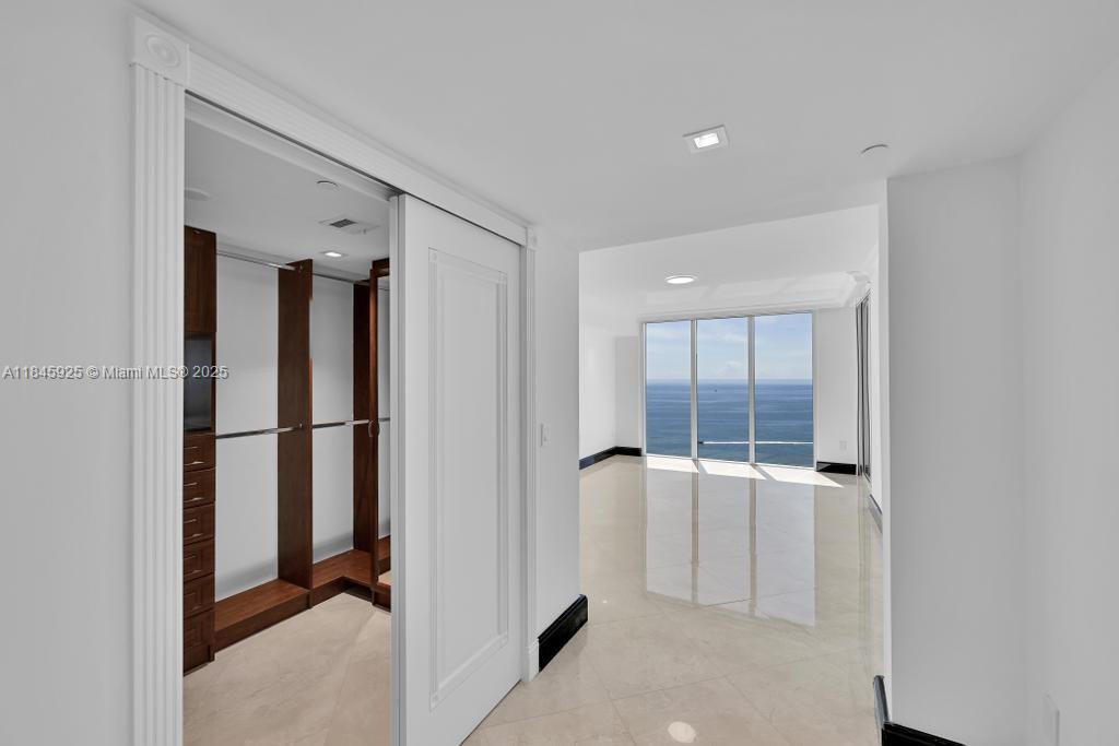 BEACH CLUB ONE  CONDO - Residential Lease