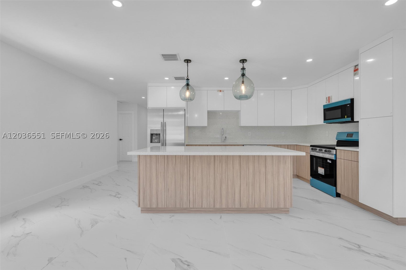 19425 NW 39th Ave