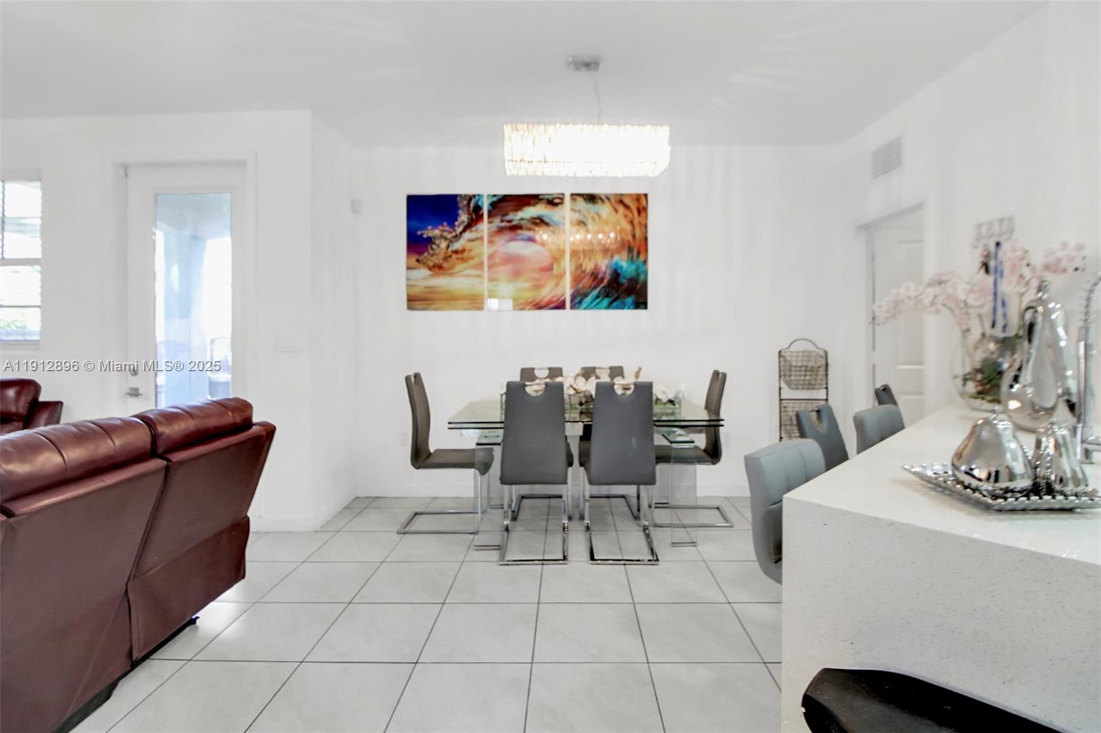 SUMMERVILLE VILLAS - Residential