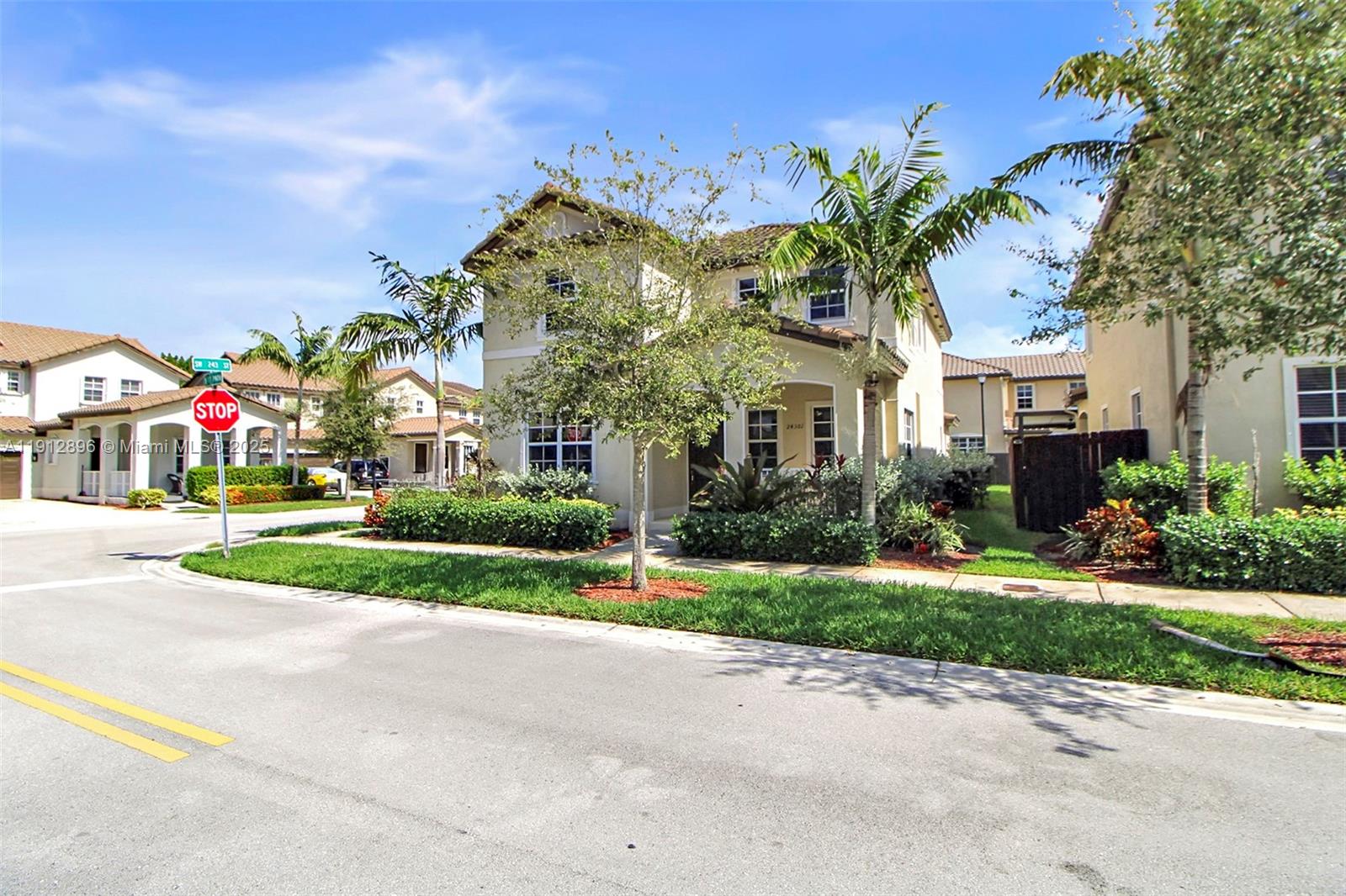 SUMMERVILLE VILLAS - Residential