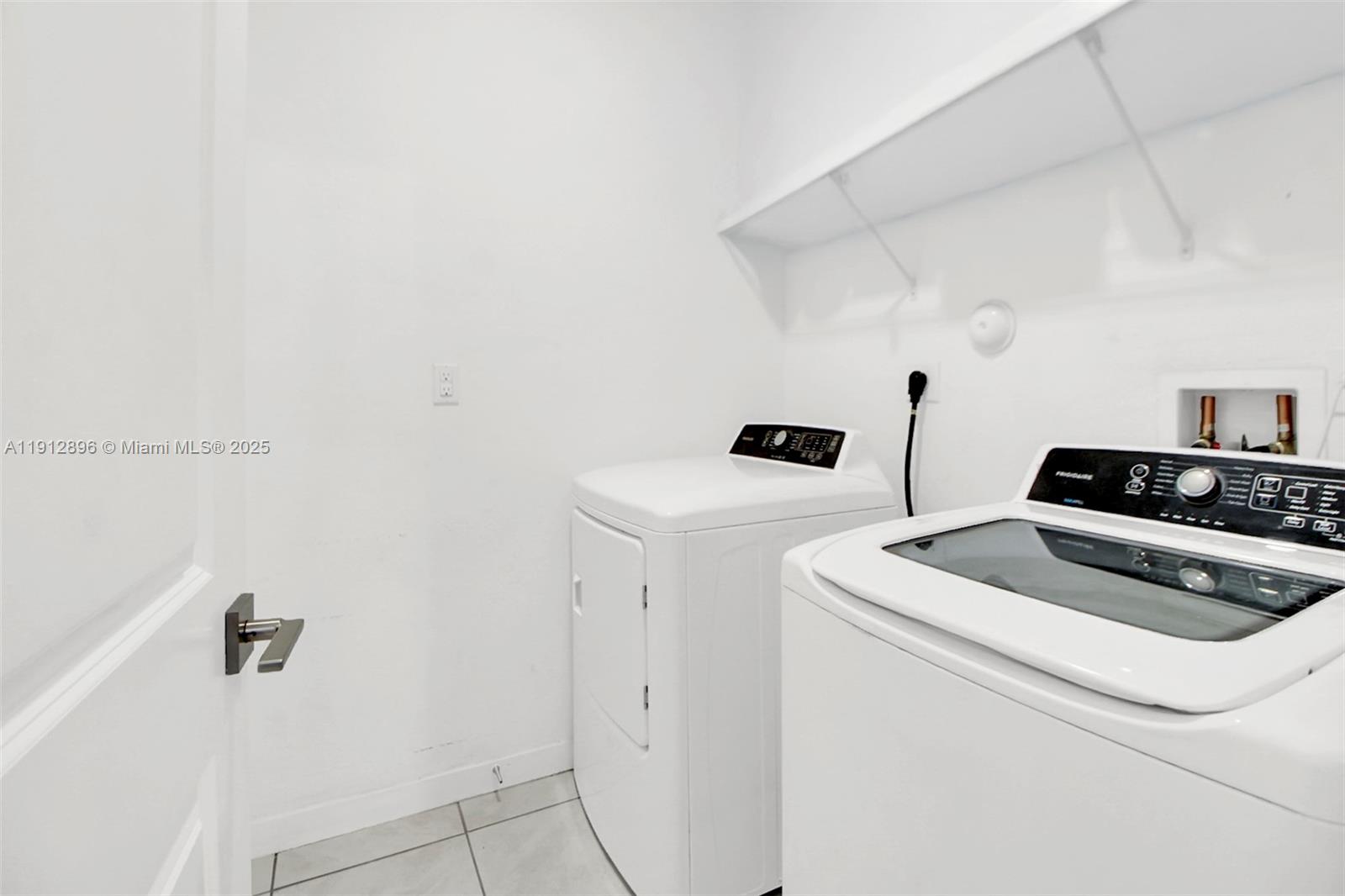 SUMMERVILLE VILLAS - Residential