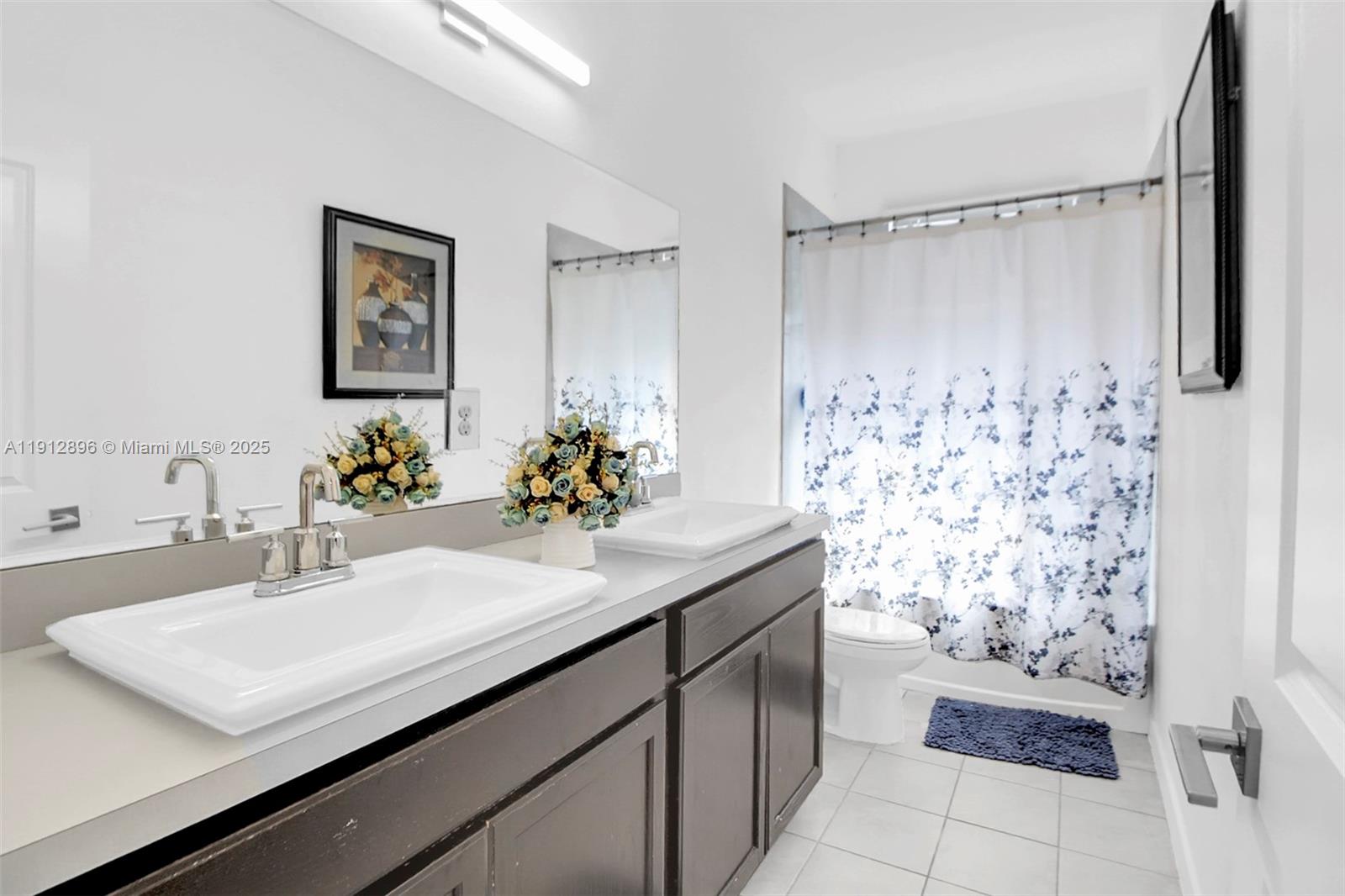 SUMMERVILLE VILLAS - Residential