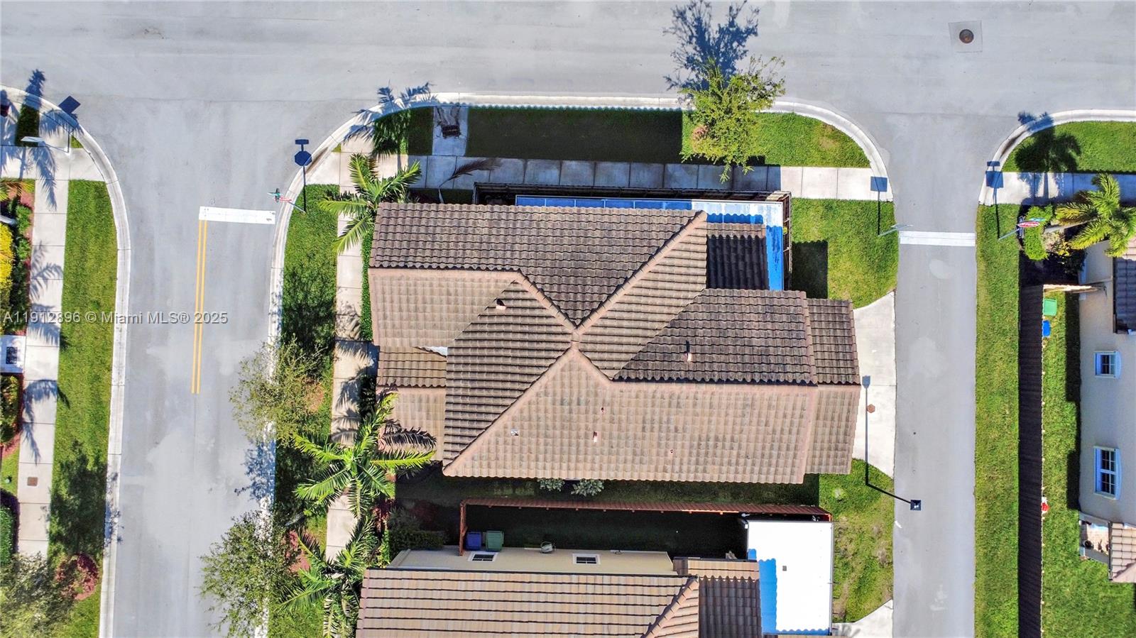 SUMMERVILLE VILLAS - Residential