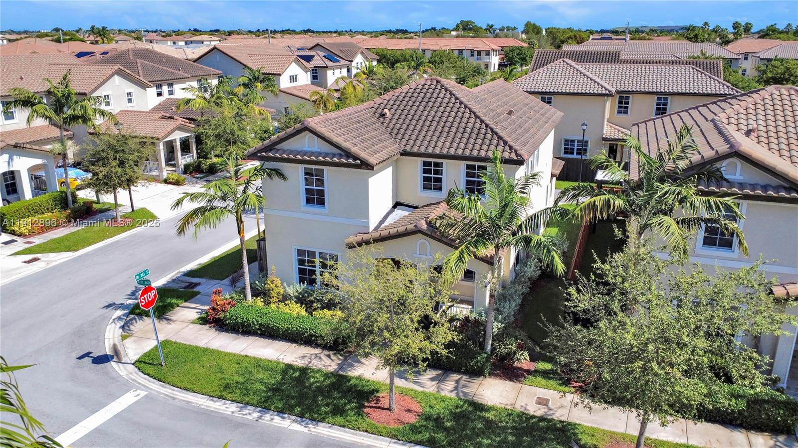 SUMMERVILLE VILLAS - Residential