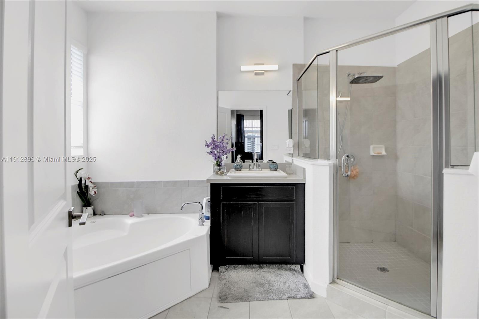 SUMMERVILLE VILLAS - Residential