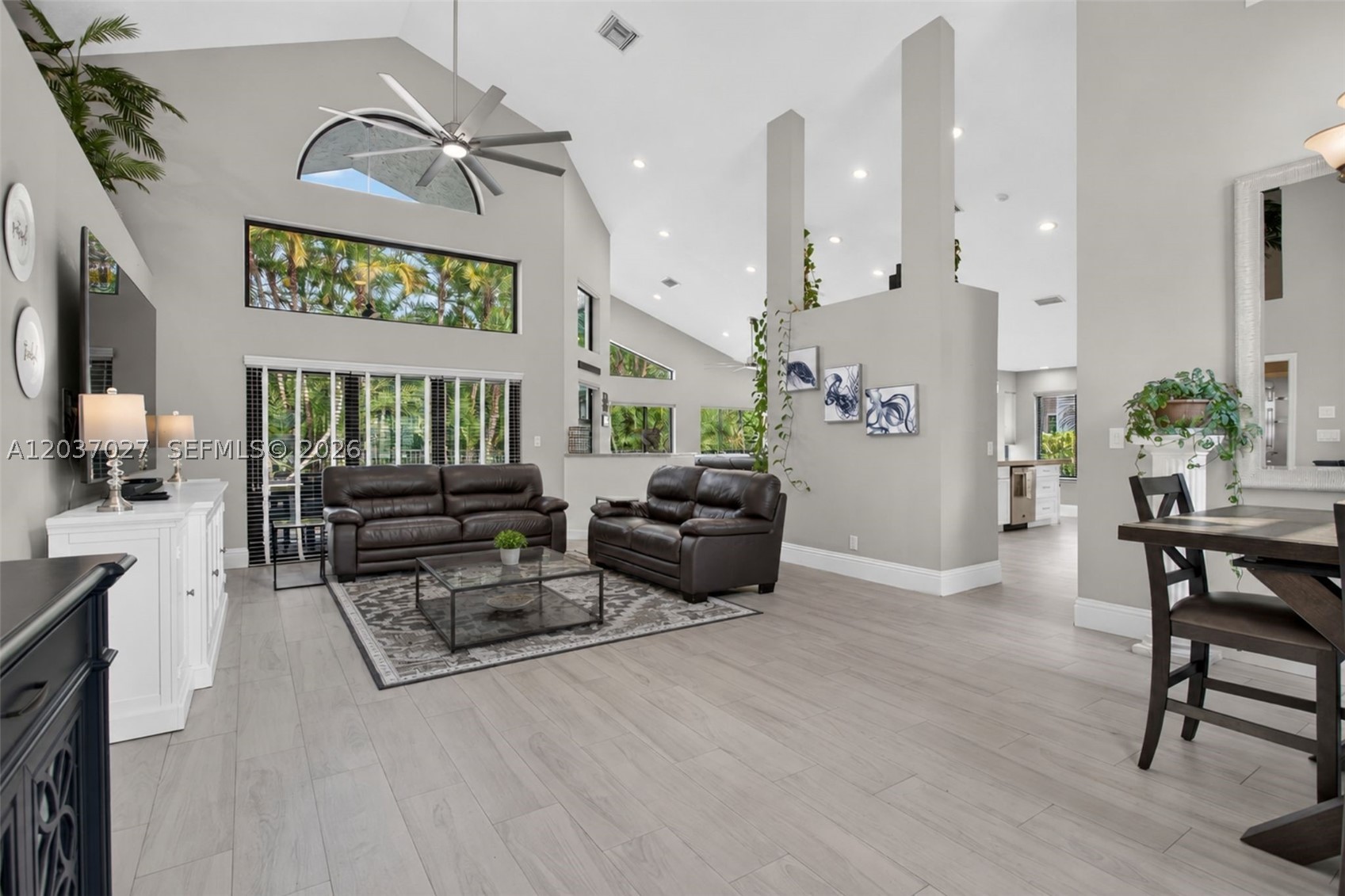 5366 NW 85th Ave