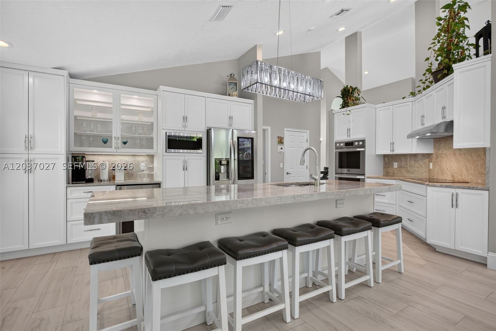 5366 NW 85th Ave