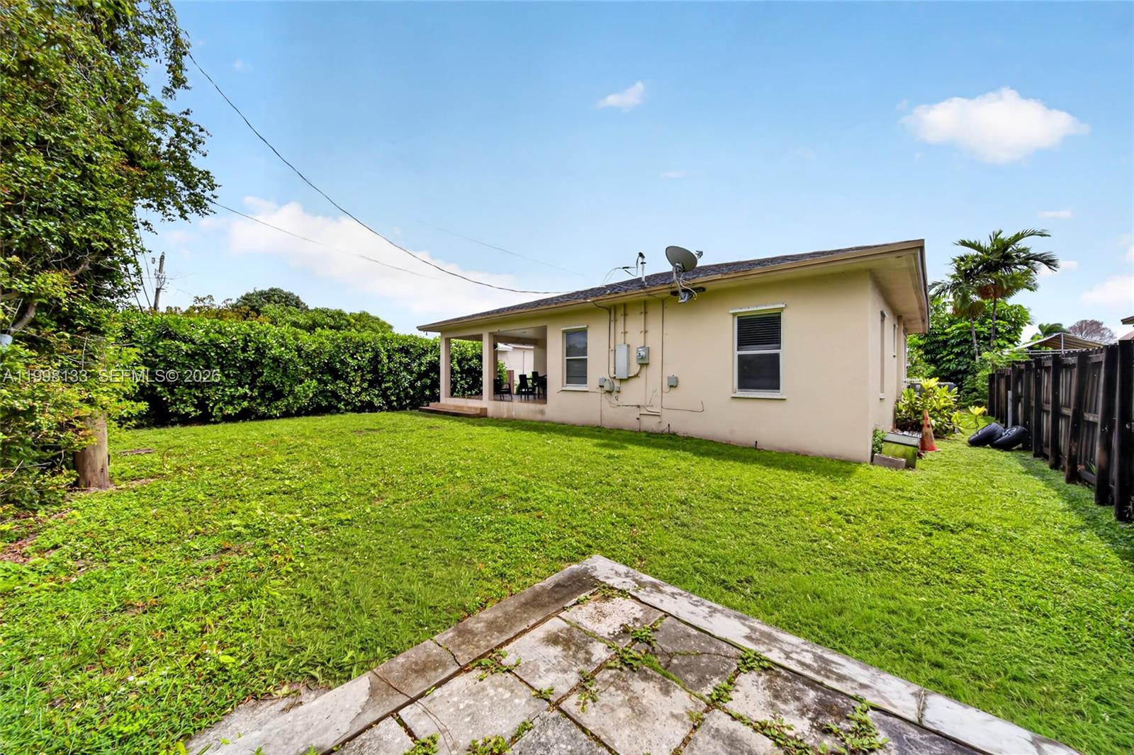 ARTBILT HOMES - Residential