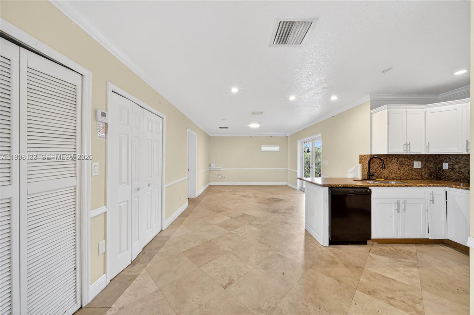 ARTBILT HOMES - Residential