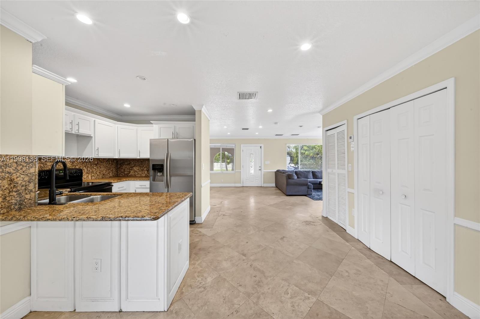 ARTBILT HOMES - Residential