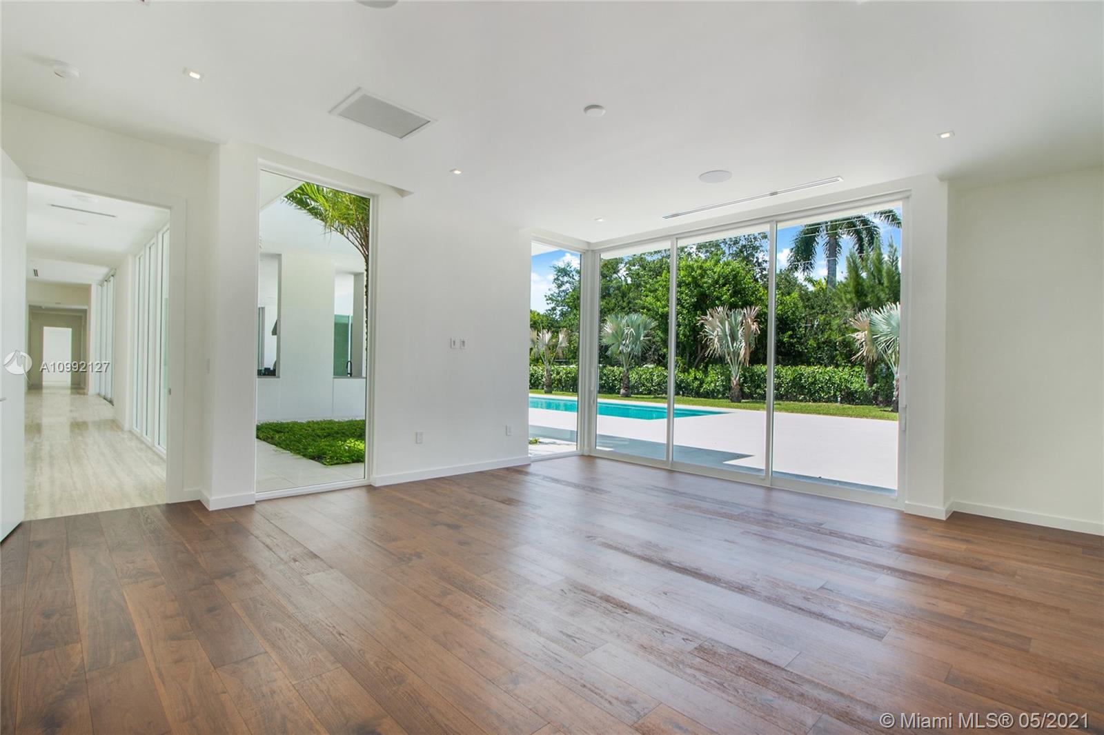 PINE BAY ESTATES SEC 1 - Residential