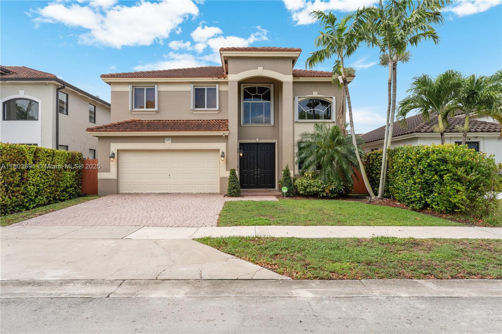 9248 Sw 209th Ter, Cutler Bay, Miami-Dade County, Florida - 5 Bedrooms  
3 Bathrooms - 