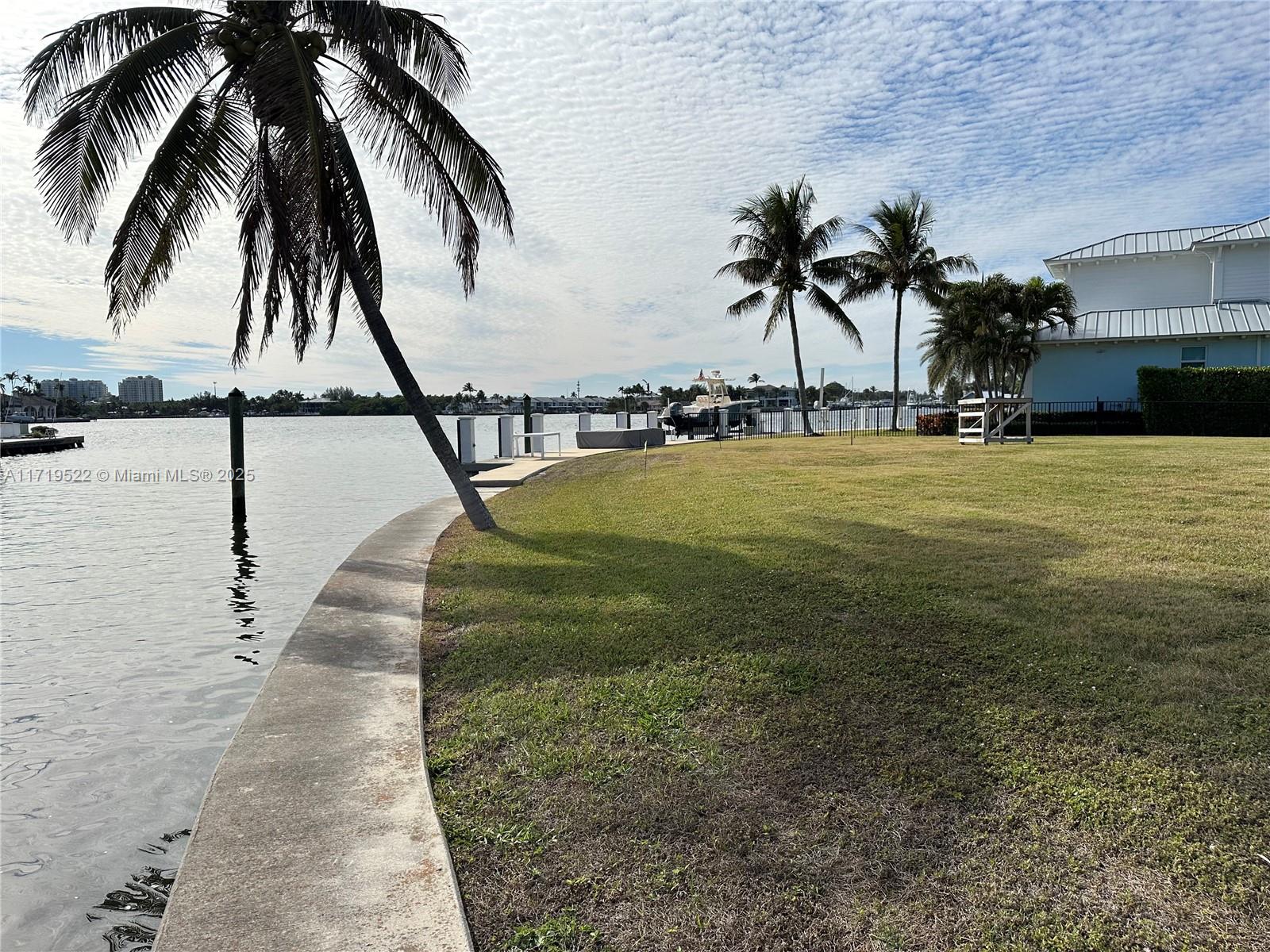 Miracle Mile Island Estate - Land