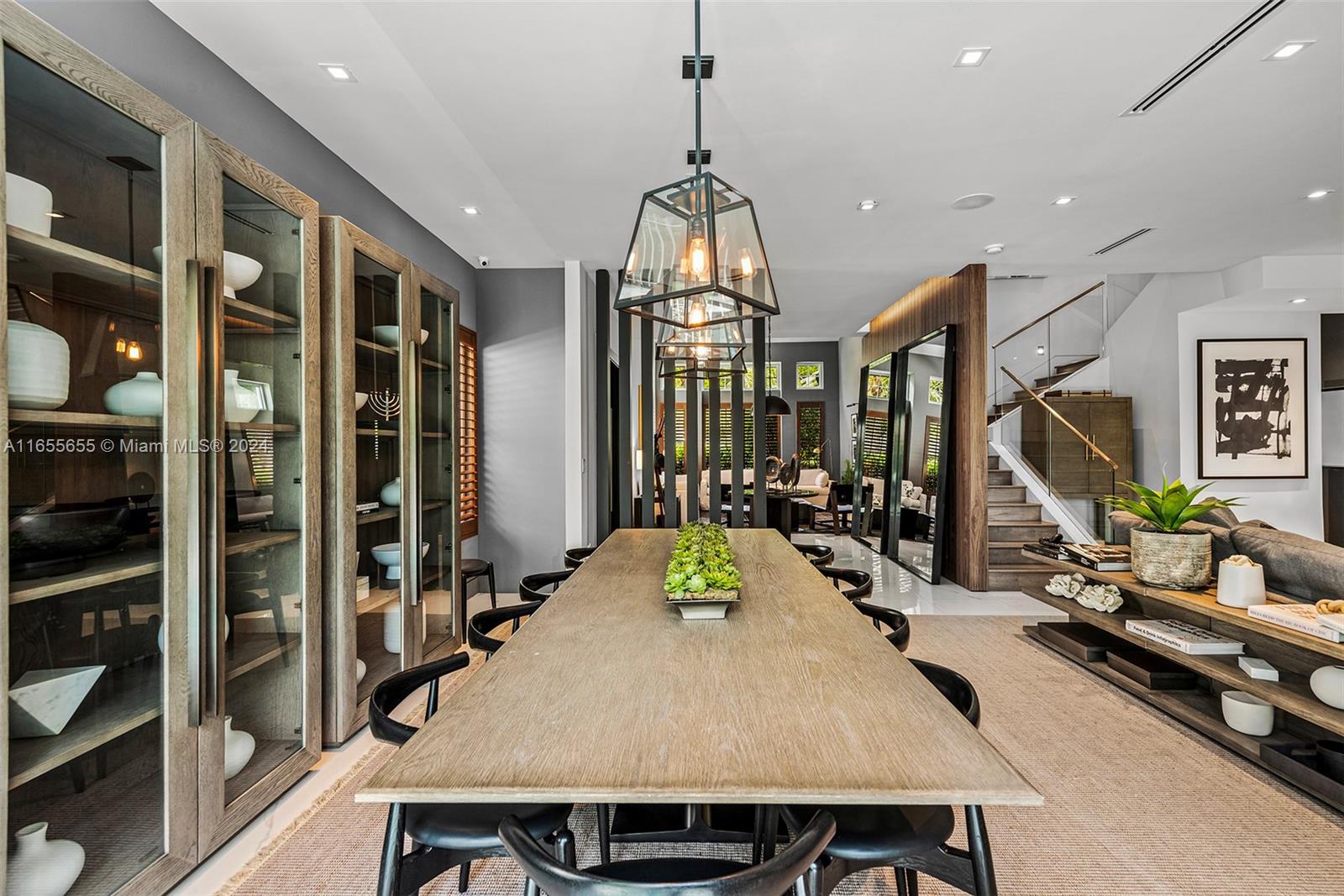 AVENTURA ESTATES - Residential