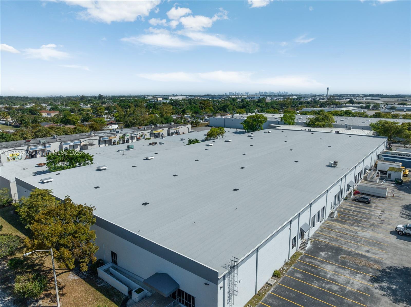 Prime Commercial Warehouse Space in Miami-Dade
Seize the opportunity to lease a premium ±36,640 SF warehouse in the highly sought-after Palmetto Lakes Industrial Park. The property features ±1,185 SF of office space, ±33,995 SF of warehouse space, and a ceiling height of 22'. It includes front loading, a ±275 SF warehouse office, fenced and parking area. The roof and A/C were renovated in 2023.
Key Features:
Total Space: ±36,640 SF
Warehouse Space: ±33,995 SF
Office Space: ±1,185 SF
Ceiling Height: 22'
Loading Capacity: 4 Dock High Doors, 1 Ramp
Warehouse Office: ±275 SF
Additional Benefits: Front Loaded, Fenced Truck Court
Parking space available