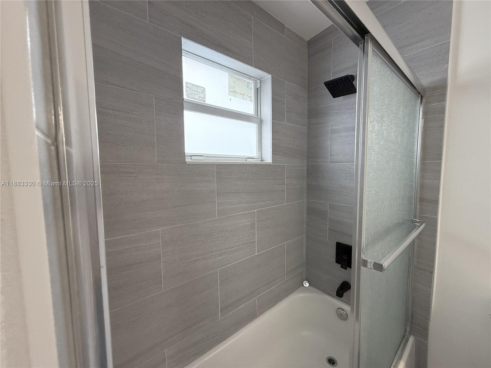 MADDOX HEIGHTS - Residential Lease