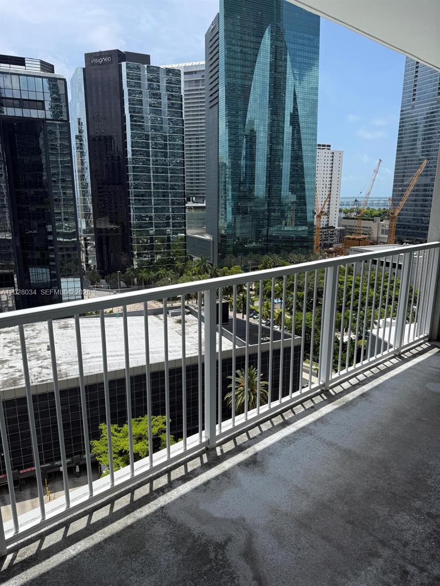 VUE AT BRICKELL CONDO - Residential