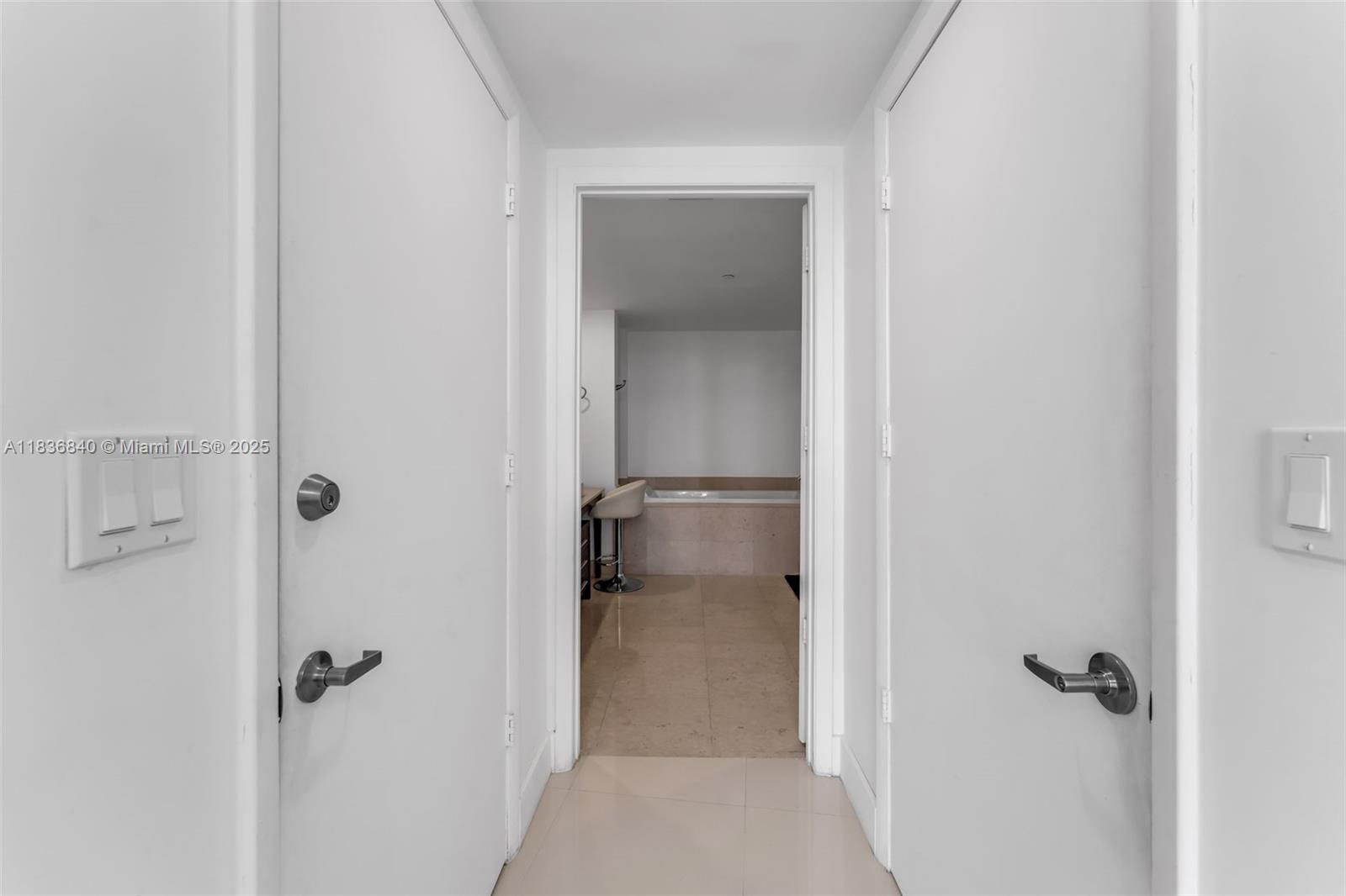 ICON BRICKELL NO TWO - Residential