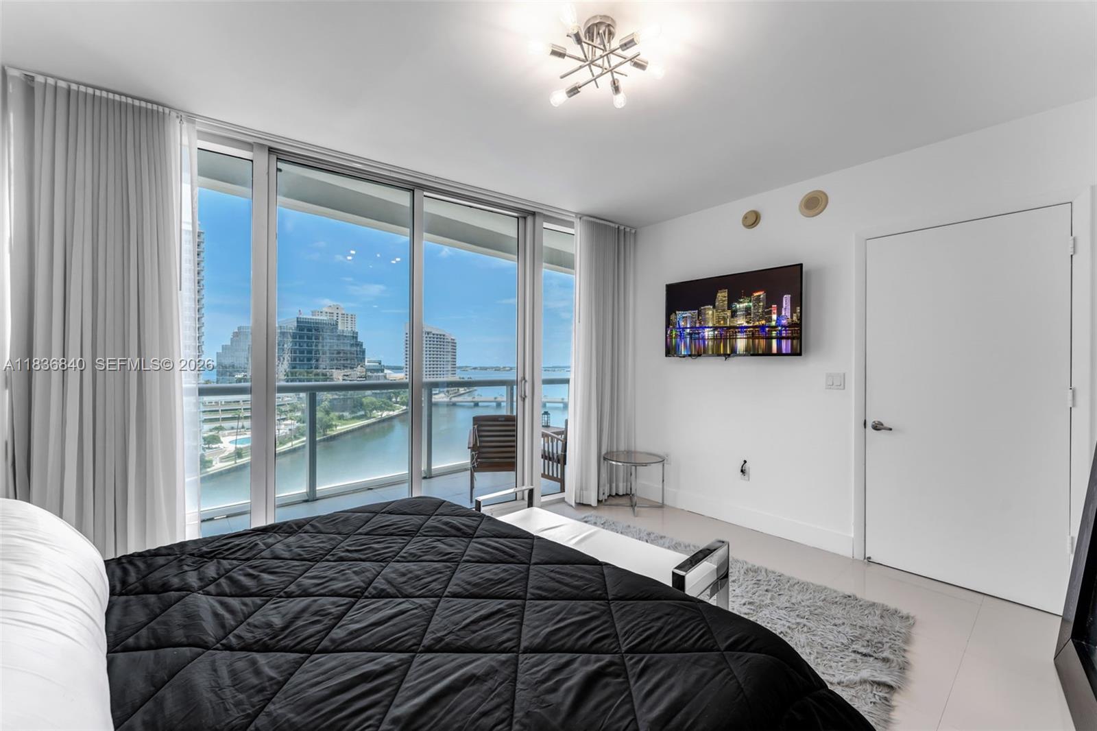 ICON BRICKELL NO TWO - Residential