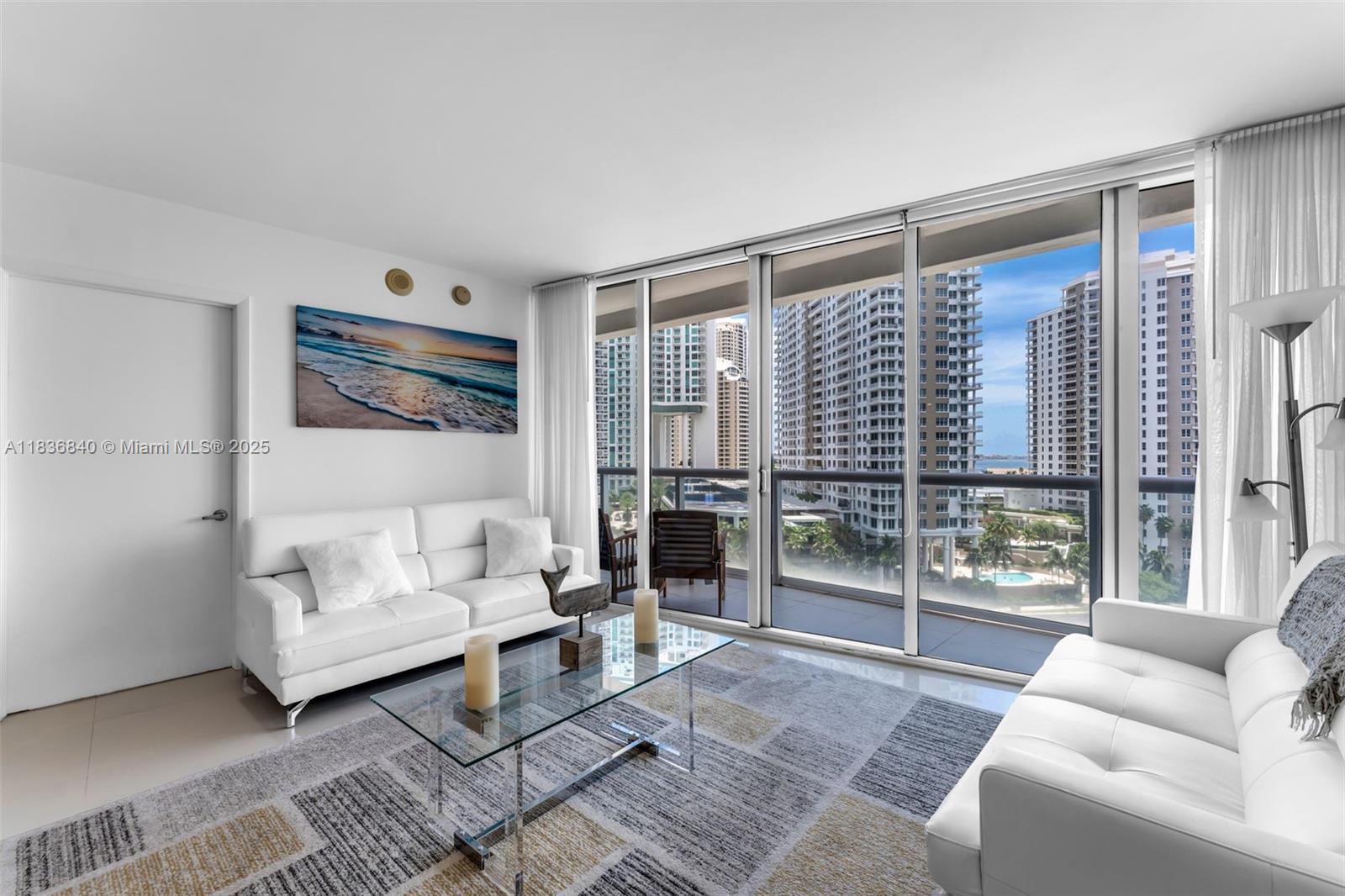 ICON BRICKELL NO TWO - Residential