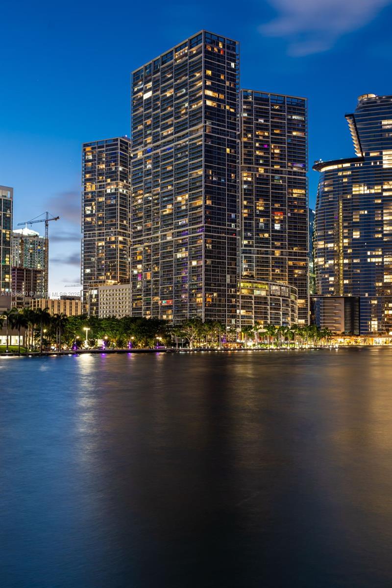 ICON BRICKELL NO TWO - Residential