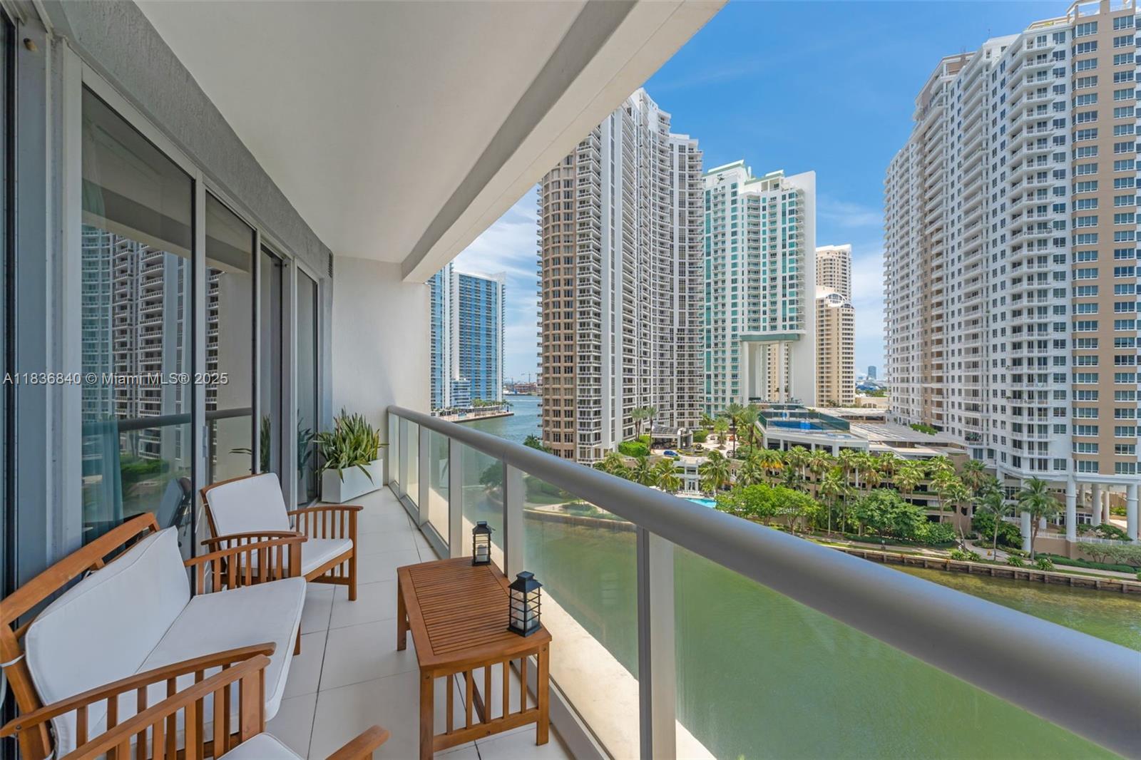 ICON BRICKELL NO TWO - Residential