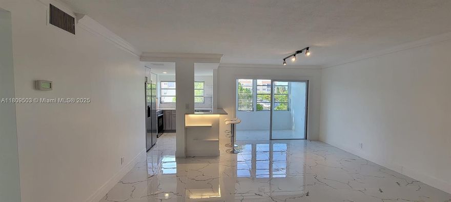 Fully Renovated and Move-In Ready in Lauderhill, Fort Lauderdale!
This stunning 1-bedroom, 1-bathroom apartment offers 755 sqft of modern living. Fully remodeled with elegant finishes, it features porcelain floors with soundproofing, all-white walls for a bright, spacious feel, and a brand-new kitchen with modern appliances, quartz countertops, and new cabinets. The bathroom boasts dark gray porcelain flooring, marble-look walls, a marble sink, and a shower with a 3-module LED-lit niche. Enjoy energy-efficient LED lighting throughout, plus a brand-new A/C unit and Titan water heater (2025).
Perfect for those seeking comfort, style, and peace of mind!